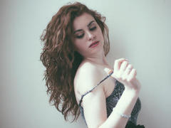 ChicEva - female with brown hair and  small tits webcam at xLoveCam