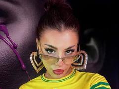 ChicaOra - female with brown hair webcam at xLoveCam