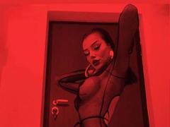 ChicaOra from xLoveCam