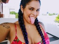 Chili - blond female with  small tits webcam at xLoveCam