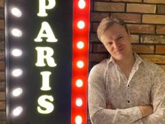 ChillOutt - couple webcam at xLoveCam