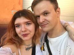 ChillOutt - couple webcam at xLoveCam