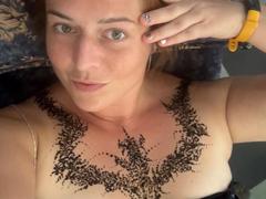 Chleo-hot from xLoveCam