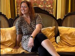 Chleo-hot - female with red hair webcam at xLoveCam