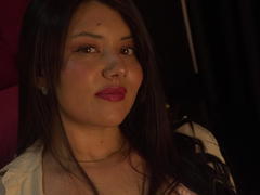 ChloeBeaumonth from xLoveCam