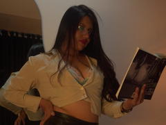 ChloeBeaumonth - female with brown hair and  small tits webcam at xLoveCam