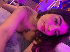ChloeVertinely - female with brown hair and  big tits webcam at xLoveCam