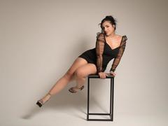 ChloeHall - female webcam at xLoveCam