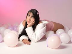 ChloeHall - female webcam at xLoveCam