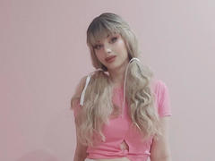 SweetSexyChloe - blond female webcam at ImLive