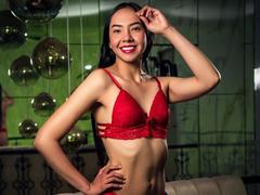 ChloeLaurent - female with black hair webcam at xLoveCam