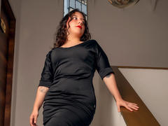 ChloeVelvet - female with brown hair and  big tits webcam at LiveJasmin