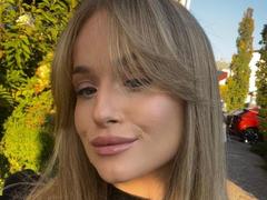 ChloeeBe - female webcam at xLoveCam