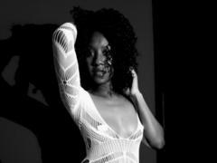 ChocolateSipp from xLoveCam