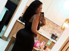 ChocolateTits from xLoveCam
