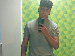 ChrisMartinez - male webcam at xLoveCam