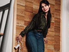 ChrissieCandy - female with black hair webcam at xLoveCam