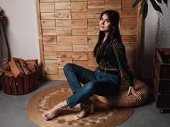 ChrissieCandy - female with black hair webcam at xLoveCam