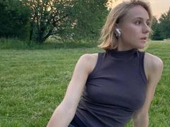ChristalKowalske - blond female with  big tits webcam at xLoveCam