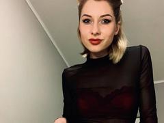 MargoRobby - blond female webcam at xLoveCam