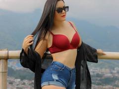 LucianaSimonz - female with black hair and  big tits webcam at LiveJasmin