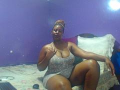 ChristyLeaX from xLoveCam