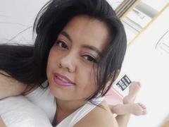 ChubbyThickMilf - female with brown hair webcam at xLoveCam