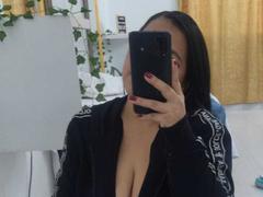 ChubbyThickMilf - female with brown hair webcam at xLoveCam