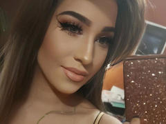 chatgirl-hot - female with brown hair webcam at xLoveCam