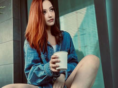 cherryy-hot from xLoveCam