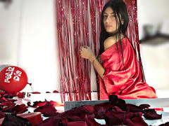 CiaSweet - female with brown hair webcam at xLoveCam