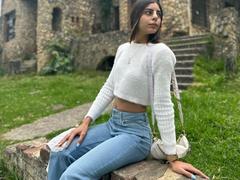 CiaSweet - female with brown hair webcam at xLoveCam