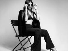 CiaSweet - female with brown hair webcam at xLoveCam