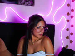 Ciamsth - female webcam at xLoveCam