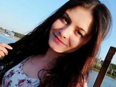 CindyStrawberry-hot - female with black hair webcam at xLoveCam
