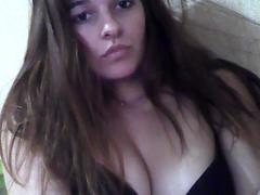 CindyXRose - female with brown hair and  small tits webcam at xLoveCam