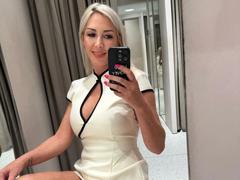 Cindy-Stone1-hot - blond female webcam at xLoveCam