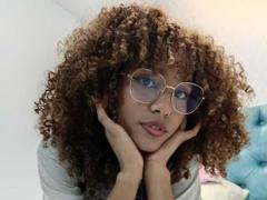 CinthiaWalker - female with black hair webcam at ImLive