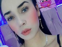 ZoeDawson - female with black hair and  small tits webcam at xLoveCam