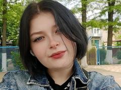 Cipriana - female webcam at xLoveCam