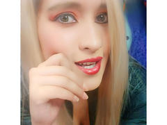 Ckamilaa69 - blond female webcam at xLoveCam