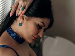 ClaireWarner - female with black hair and  big tits webcam at xLoveCam