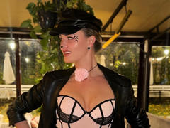 ClaraRosse - blond female with  small tits webcam at xLoveCam