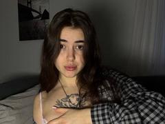 ClarindaWiatr - female with brown hair and  big tits webcam at xLoveCam