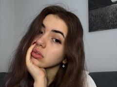 ClarindaWiatr from xLoveCam