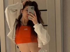 ClarindaWiatr - female with brown hair and  big tits webcam at xLoveCam