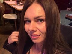 ClarissaRose - female with brown hair and  big tits webcam at xLoveCam