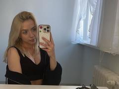 ClaudiaNice - female webcam at xLoveCam