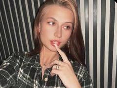 CleliaMarchak - female webcam at xLoveCam