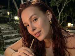 CleoErgaX - blond female with  big tits webcam at xLoveCam